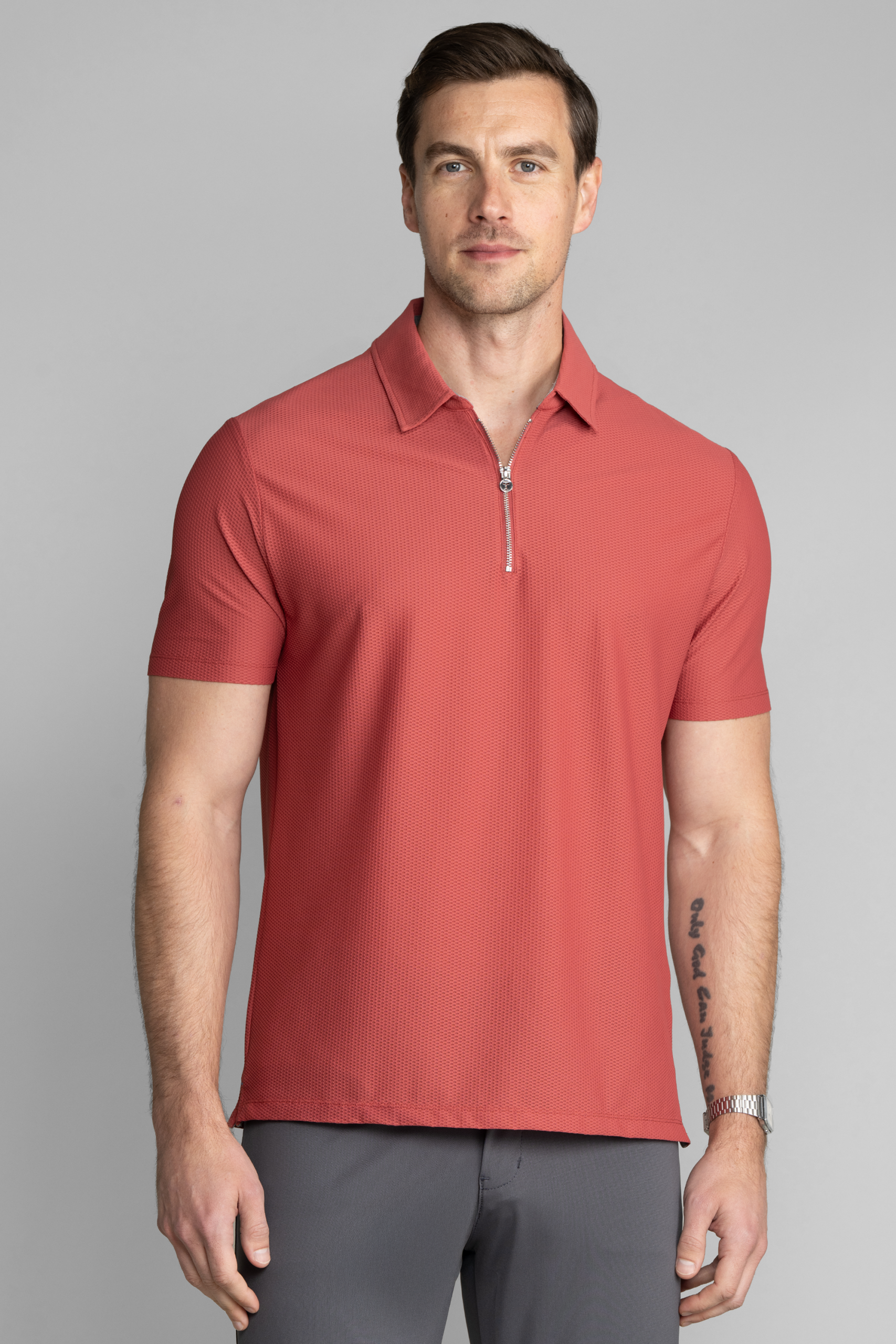 Air-QuarterZip-Cinnabar-Front-26.1.png