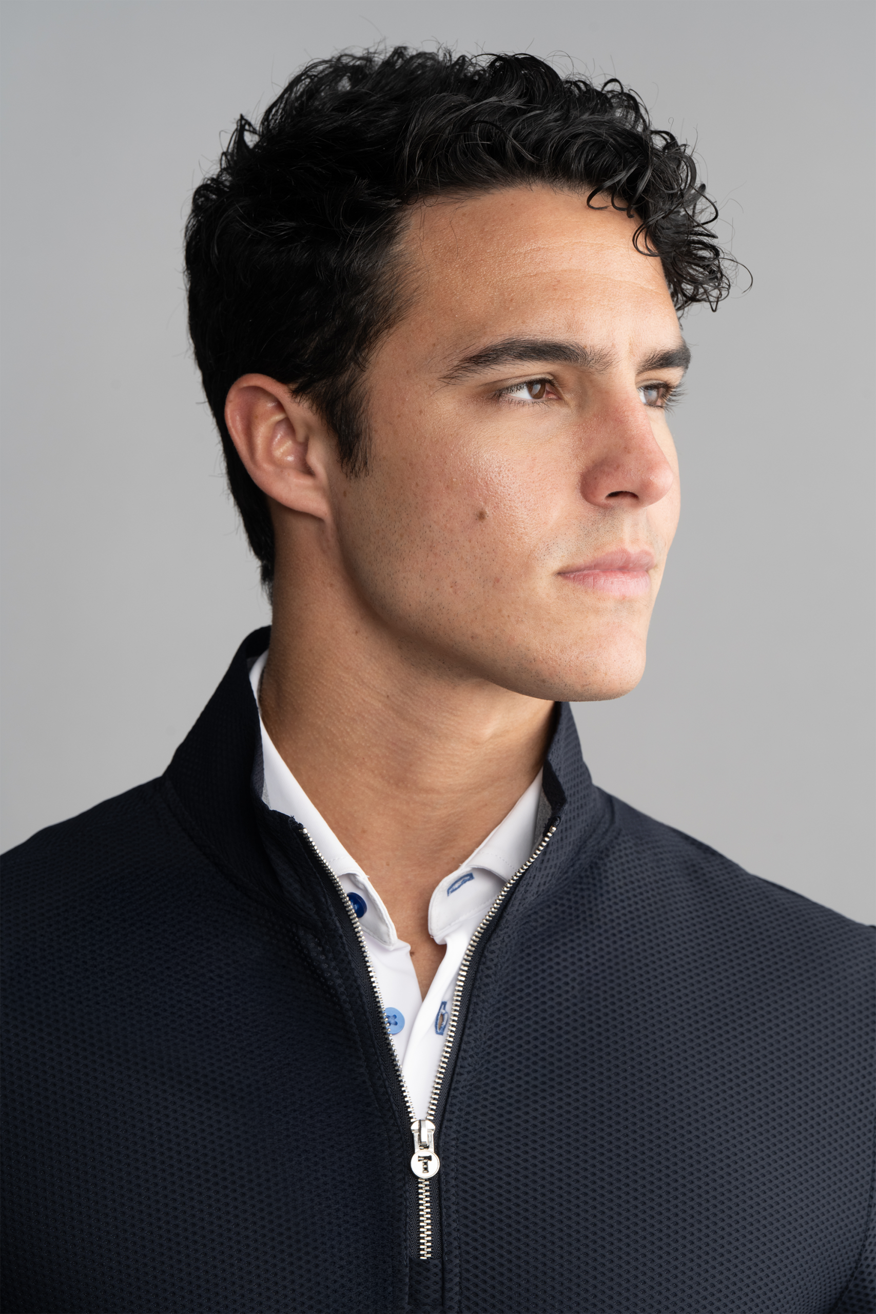 AirQuarterZip-Navy-CloseUp-25.1_902ba1f1-e5b0-410d-9b95-e2556b511d83.png