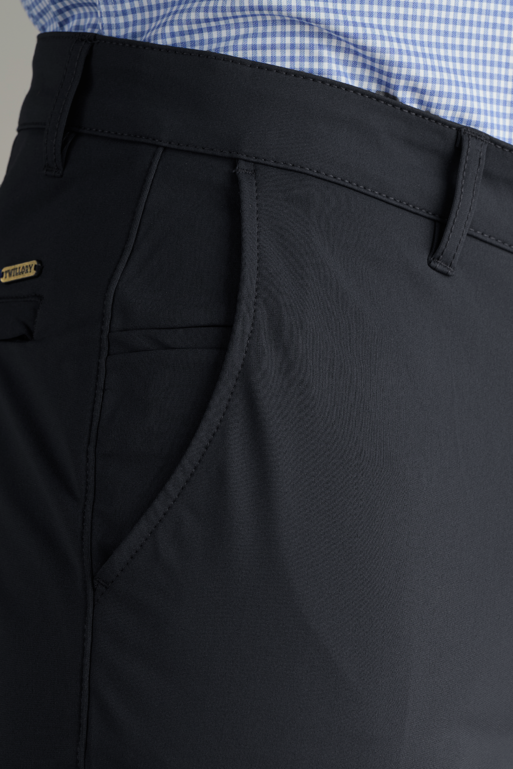 Charcoal-Perf-Pants-Pocket-25.1.png