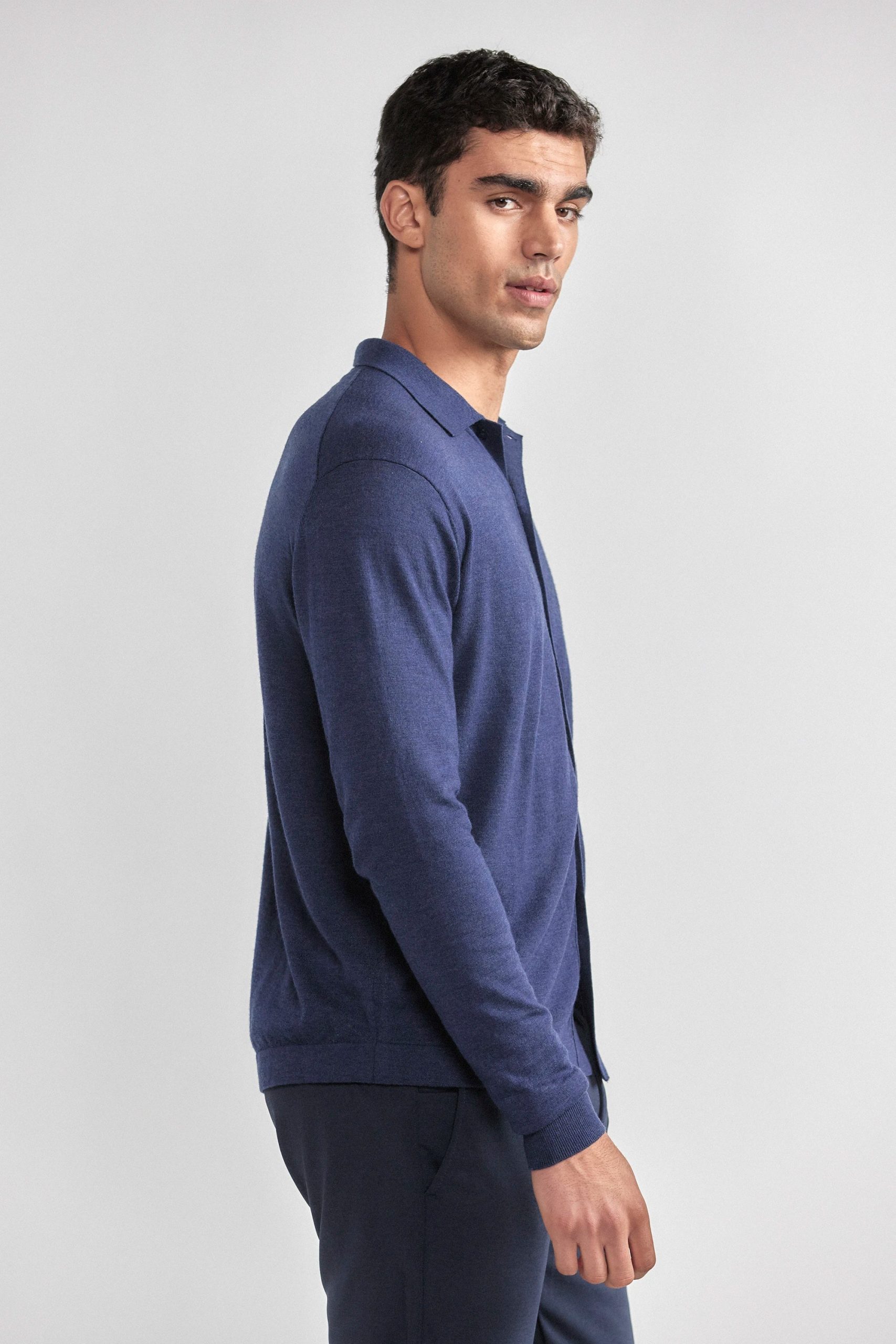 Lightweight-Cashmere-ButtonDown-Navy-Side-26.1.jpg