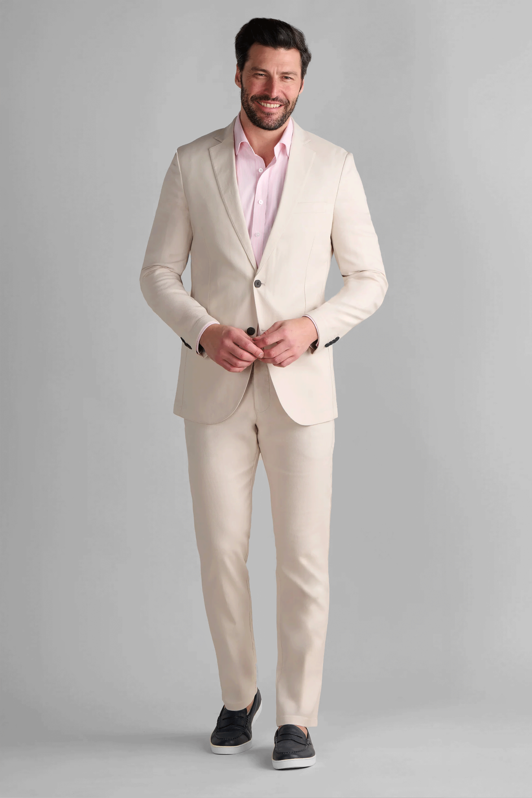 Linen-Blazer-Beige-Fullbody.png