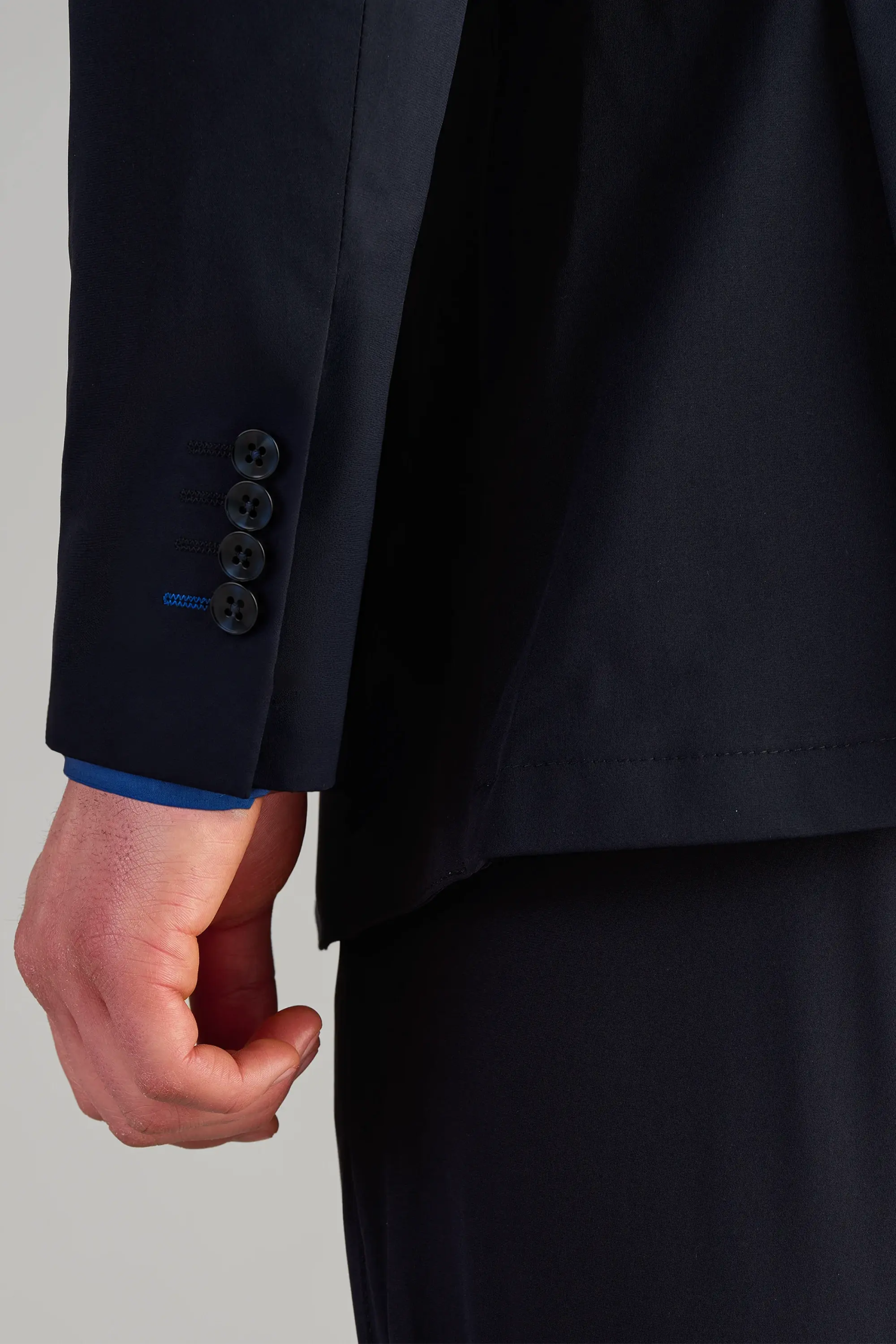 PerfBlazer-NavyBlueContrast-Sleeve_1.png