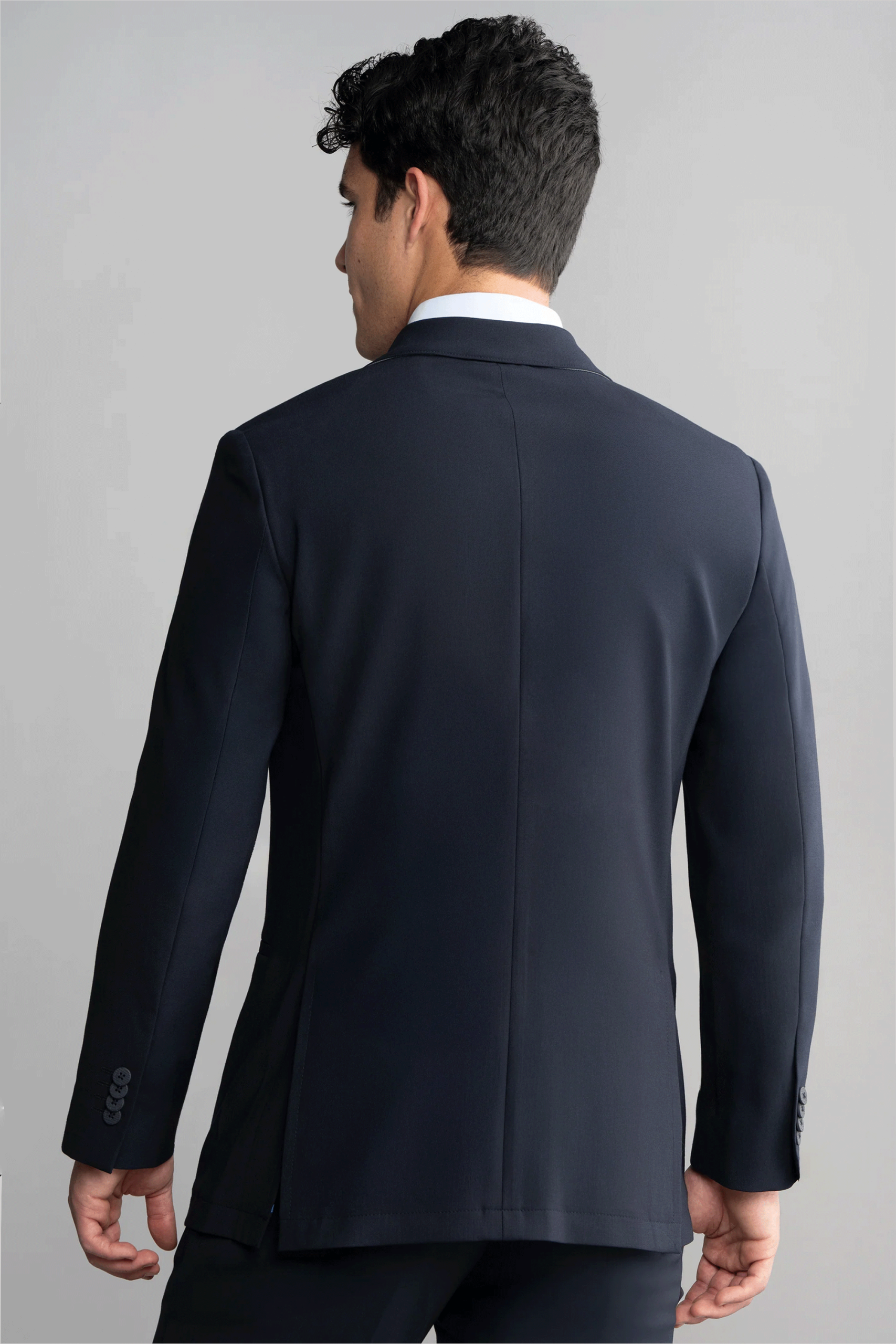 WoolSuit-Navy-Blazer-Back-25.1_7dec9374-a6d1-40c8-a055-4156ac38fe6f.png