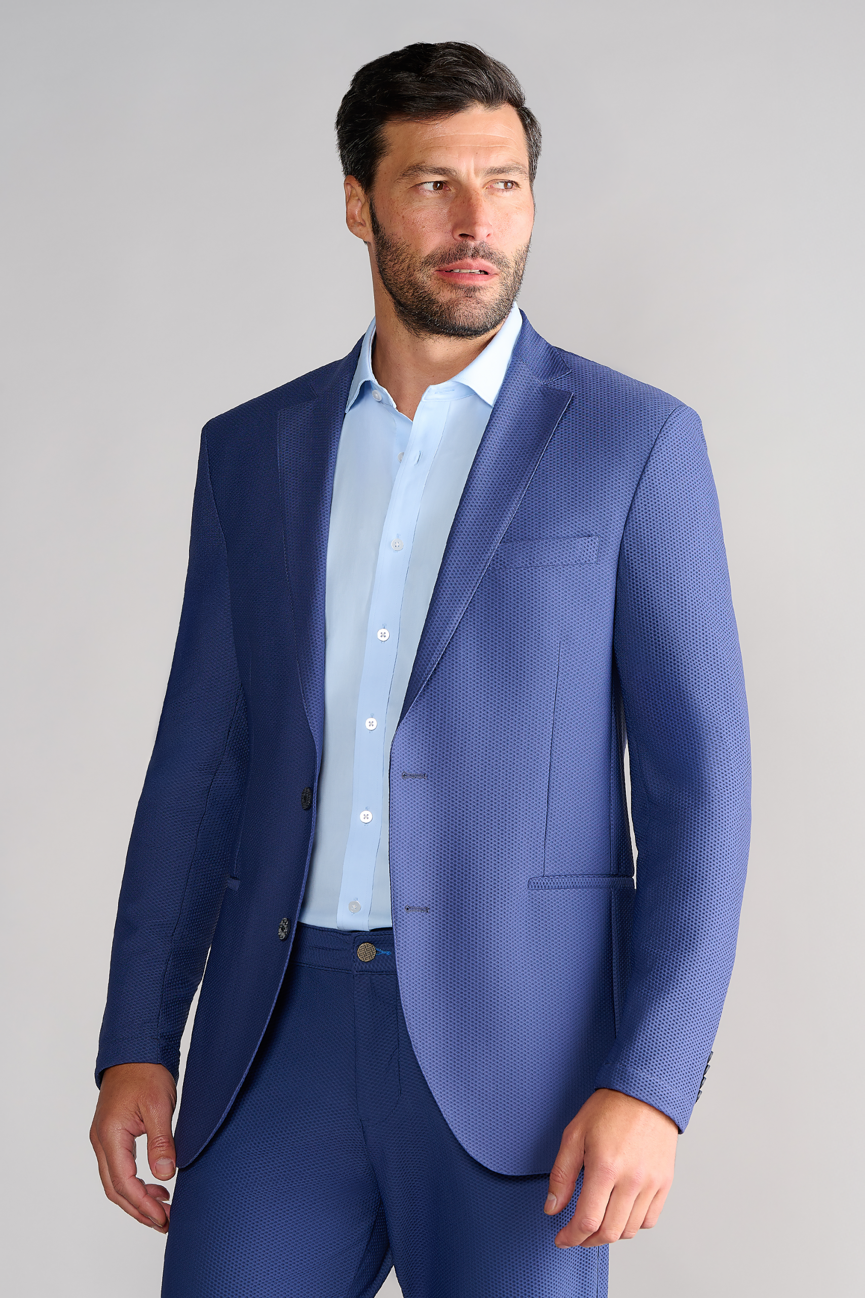 blue_BZR042_M_2025.png