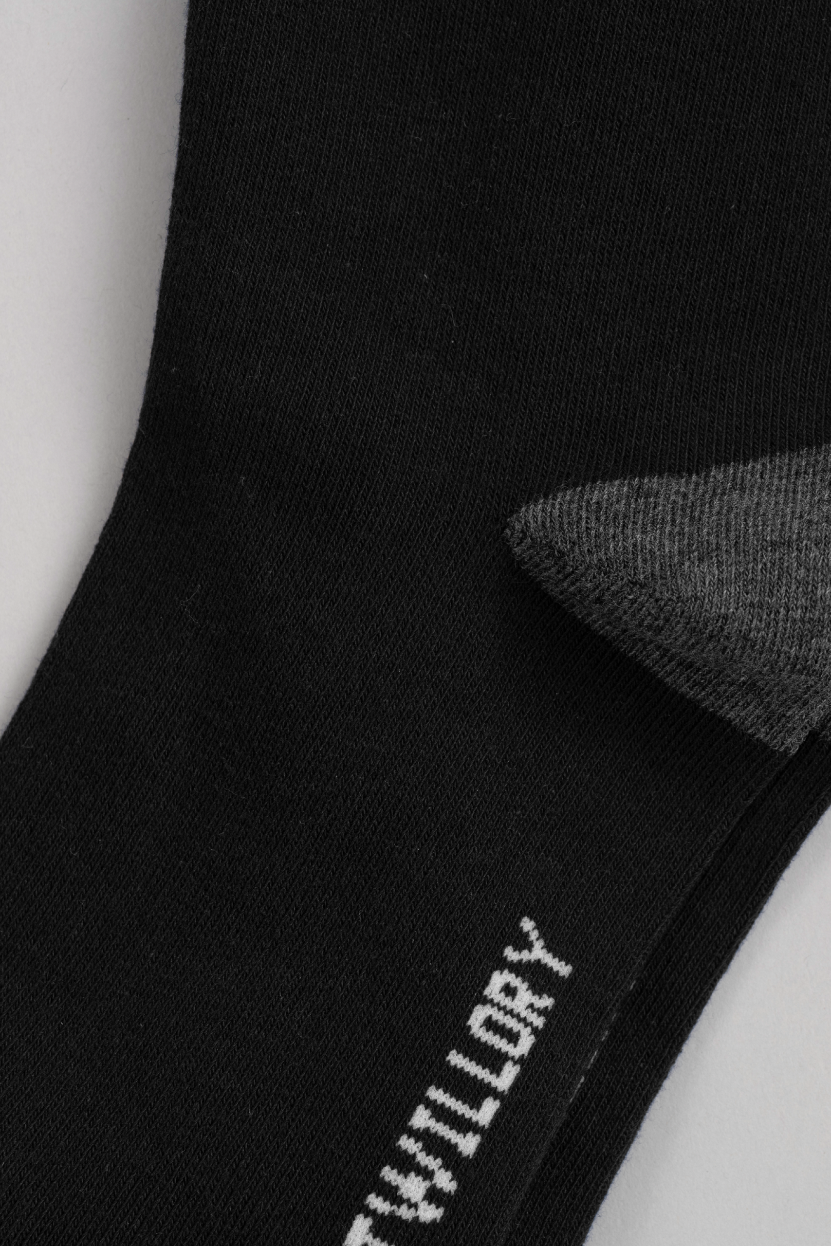 solid-black-sock-25.1.png